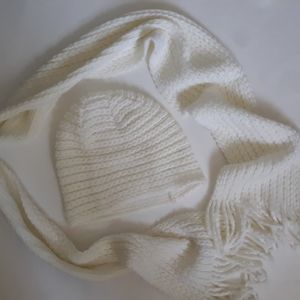 Joe Boxer White Knit Hat & Scarf Set